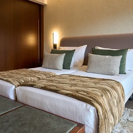H2Otel Congress & Medical Spa-3